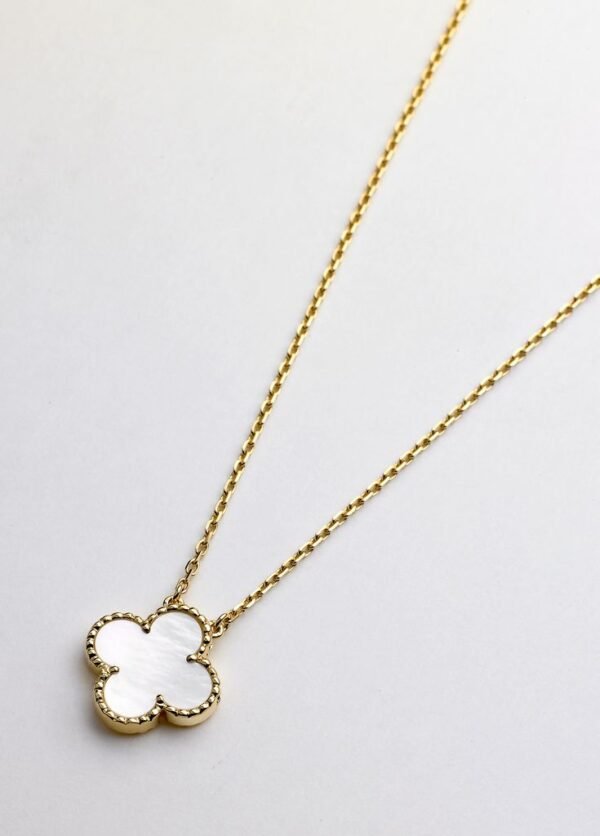 Snow Clover Pendant