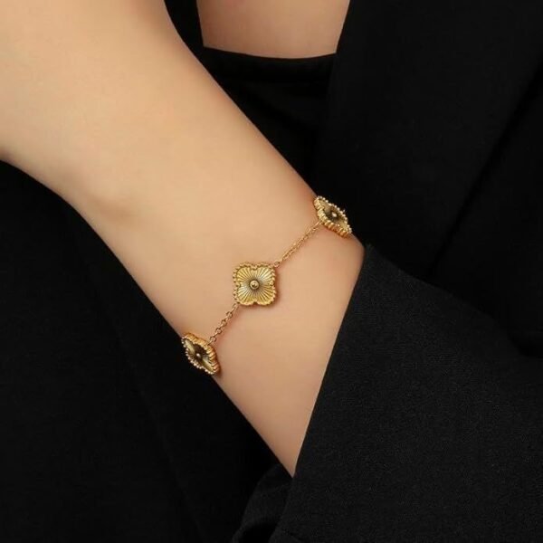 Golden Clover Bloom Bracelet