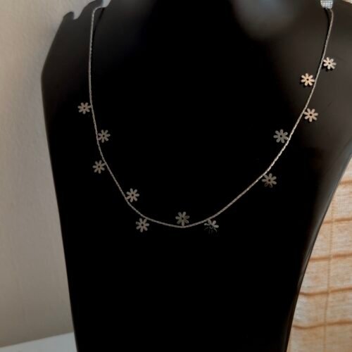 Petite Flora Necklace