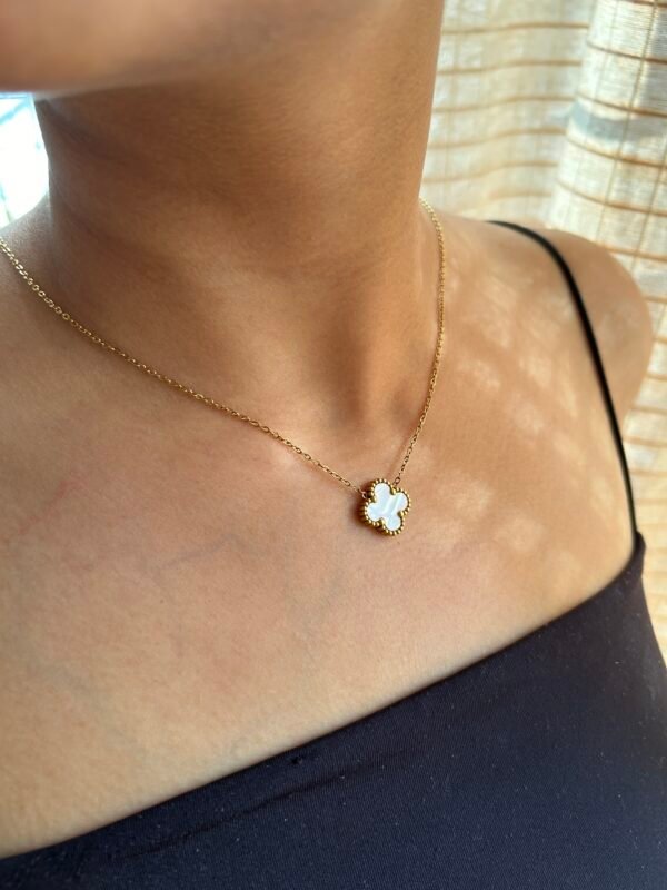 Snow Clover Pendant