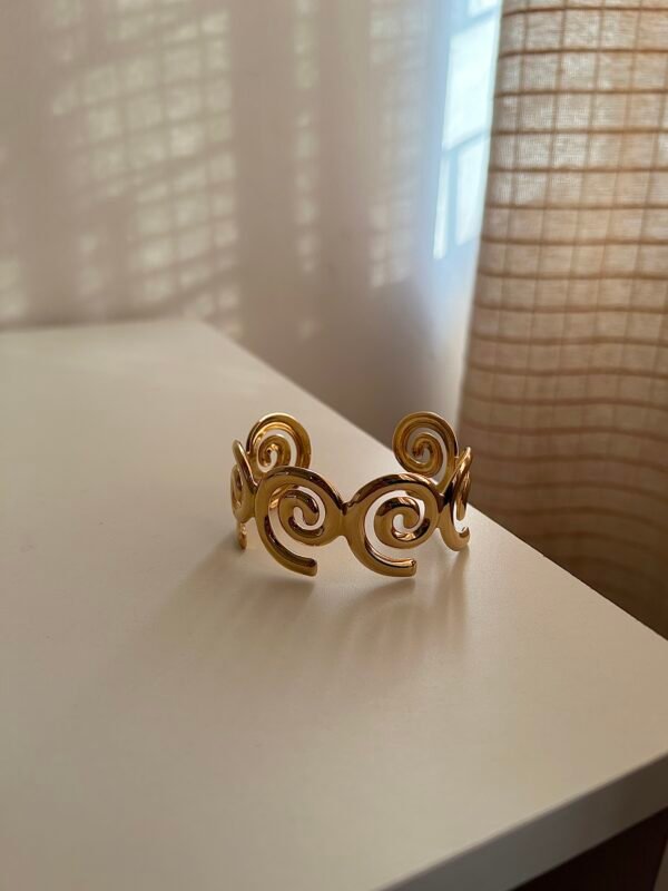 Golden Swirl Bracelet