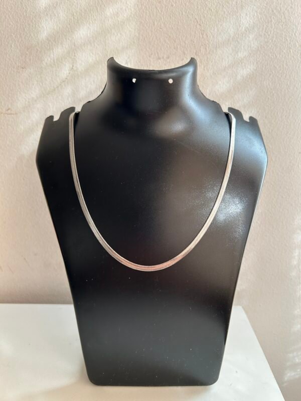 Eterna Silver Chain