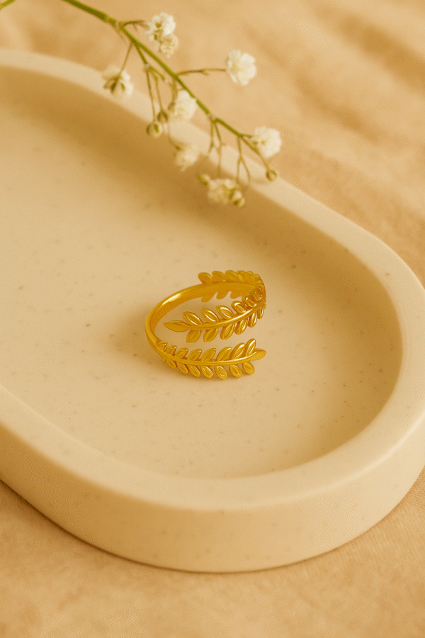 Aurelia Leaf Ring