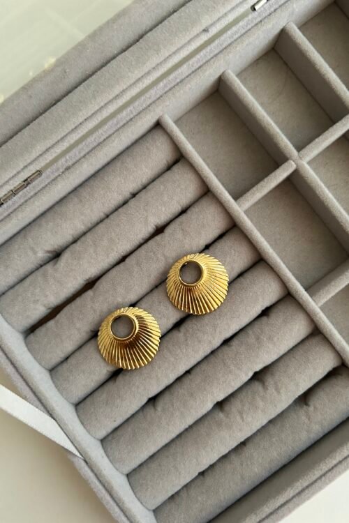 Halo Shell Studs