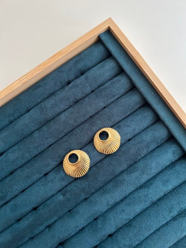 IMG_2305 Halo Shell Studs
