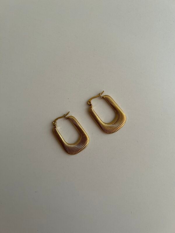 Elan Hoops