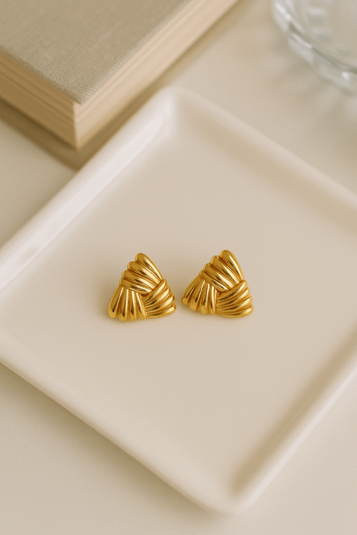 Pyramid Shell Studs