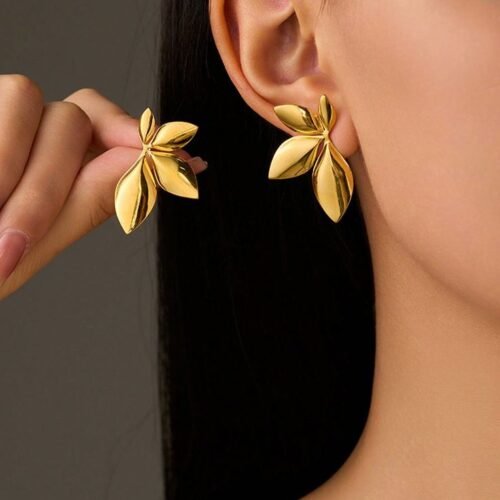 leafear4 Golden Grove Studs