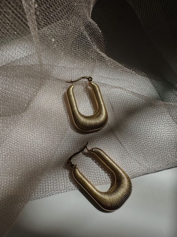Elan Hoops