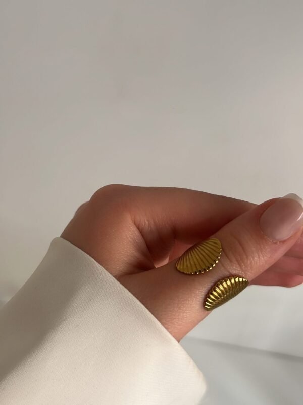 Shell Yeah Ring
