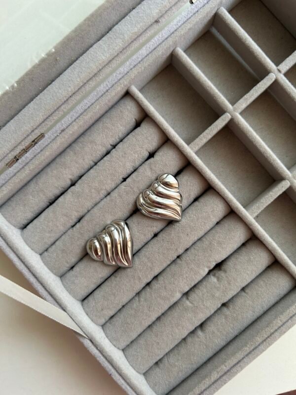 Silver Tide Hearts